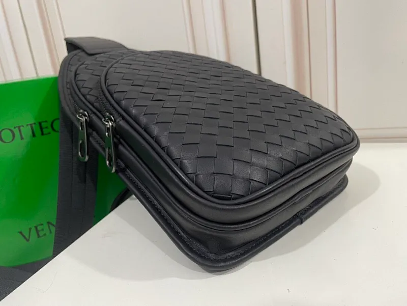 All categories 💚 Top version men’s bags 💚 BV 2024 new BV waist bag